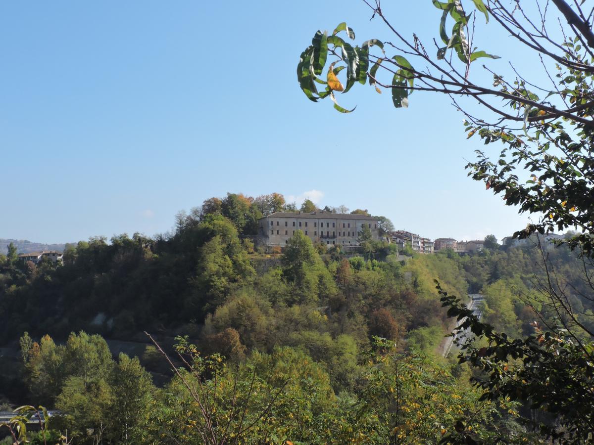 Locanda Montecarlo Lesegno Eksteriør billede